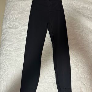 Lululemon Wunder Train 23” Inseam crops